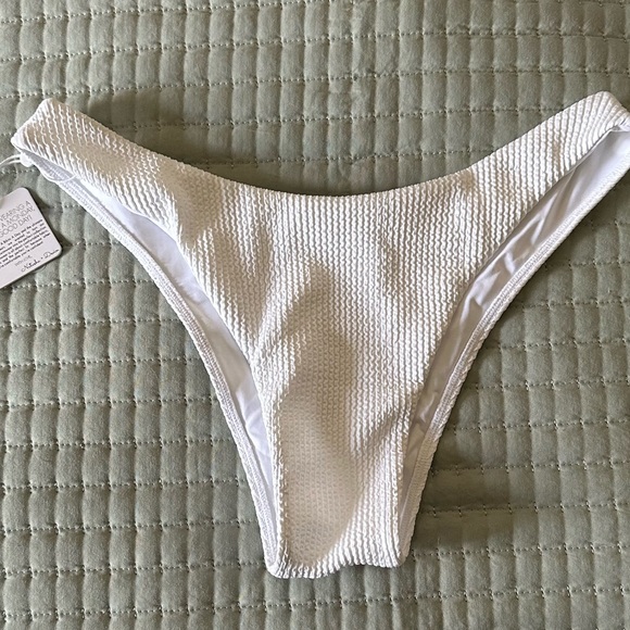 White Ribbed Bikini Bottom - Picture 4 of 4